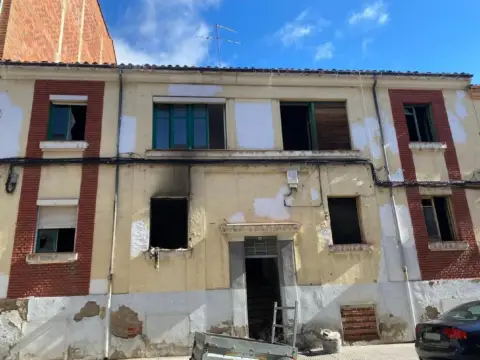 Edificio en calle de Pérez Galdós